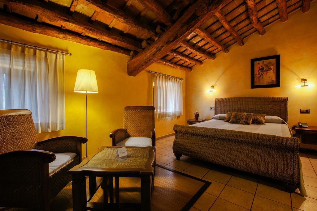 L'Agora Hotel Bocairent Oda fotoğraf